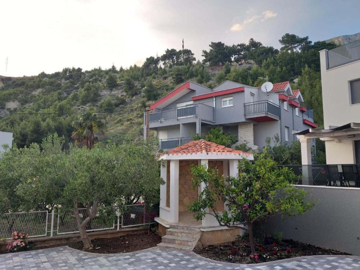 Charming Apartments Duce Omiš Esterno foto